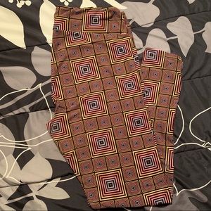 LuLaRoe Logo Consultant TC Leggings